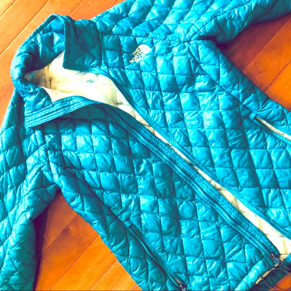 Adorable Lightweight jacket size XS.